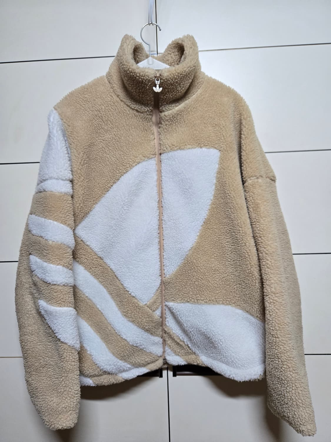 아디다스 남성용 오리지널 쉐르파 트랙자켓 상품이미지1