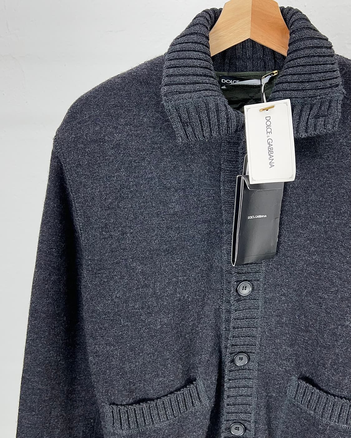 돌체앤가바나 차콜 모티브 레이어 하프 버튼 퀼팅 니트 자켓 상품이미지3