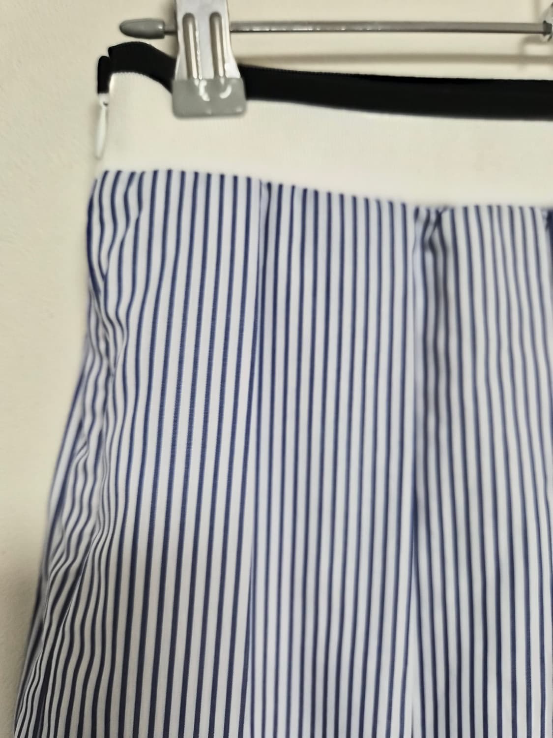 유니클로xJW앤더슨 스트라이프 밴딩 스커트 S사이즈 P-89 상품이미지3
