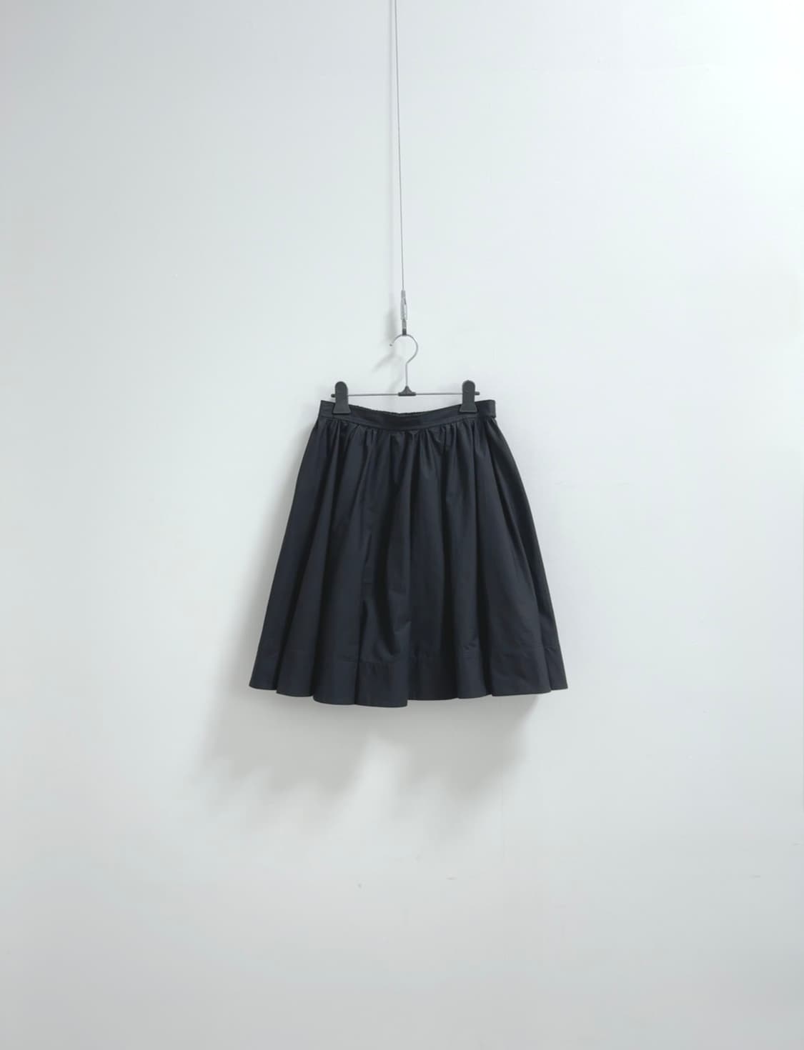 cos 코스 블랙 코튼 미디 스커트 상품이미지3