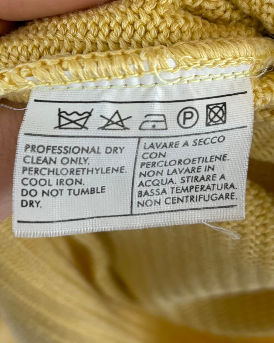 살바토레 페라가모 옐로 가디건 상품이미지8