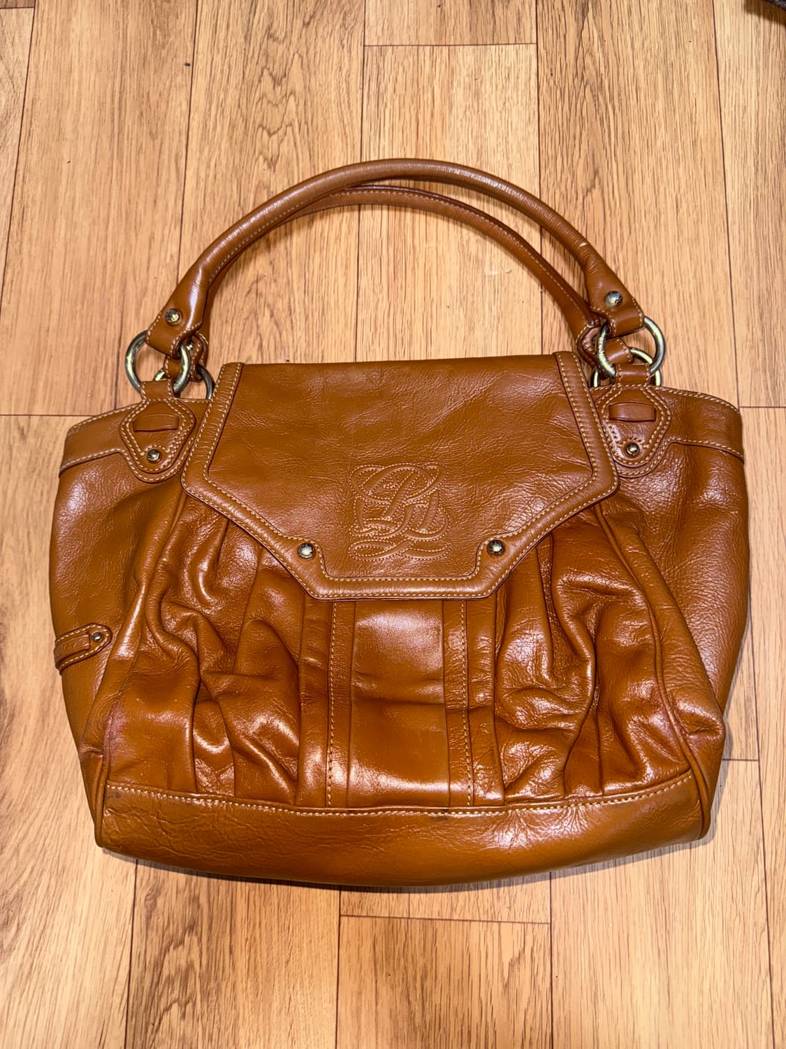 루이까또즈 브라운 가죽 셔링 토트 숄더백 상품이미지1