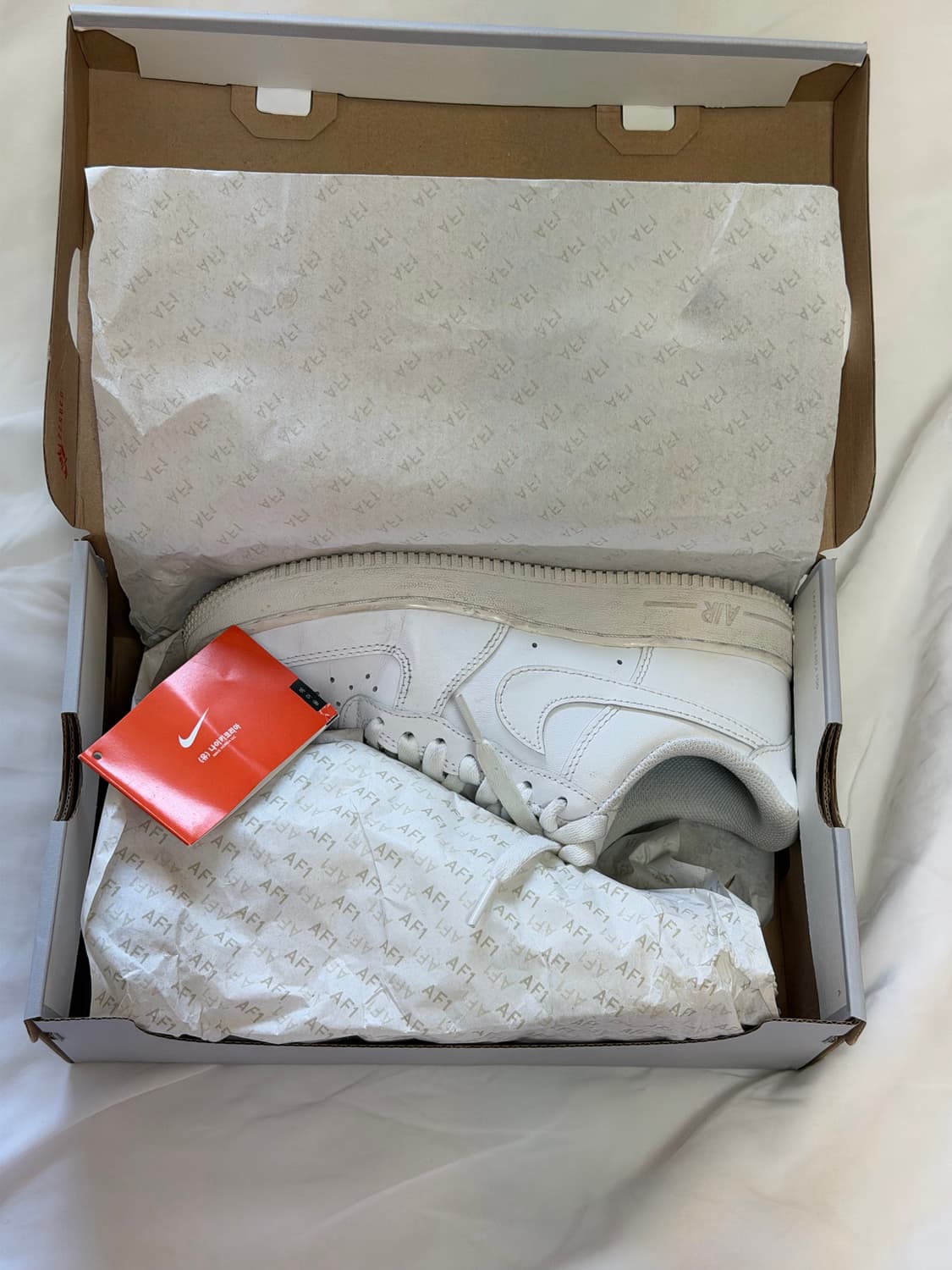 나이키 에어포스 230 상품이미지1