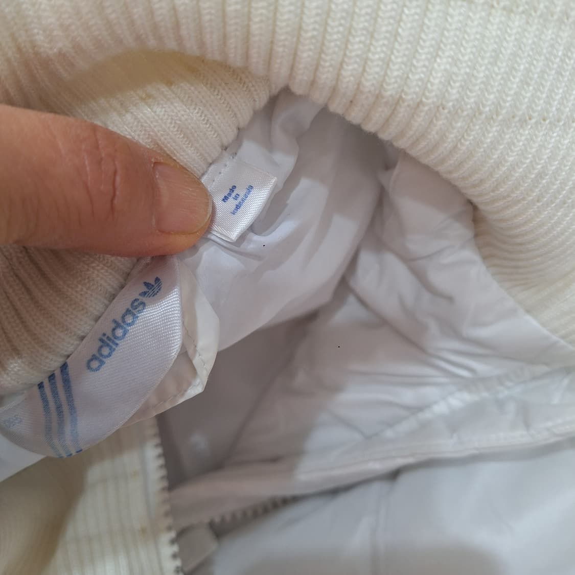 아디다스  패딩조끼95 상품이미지2