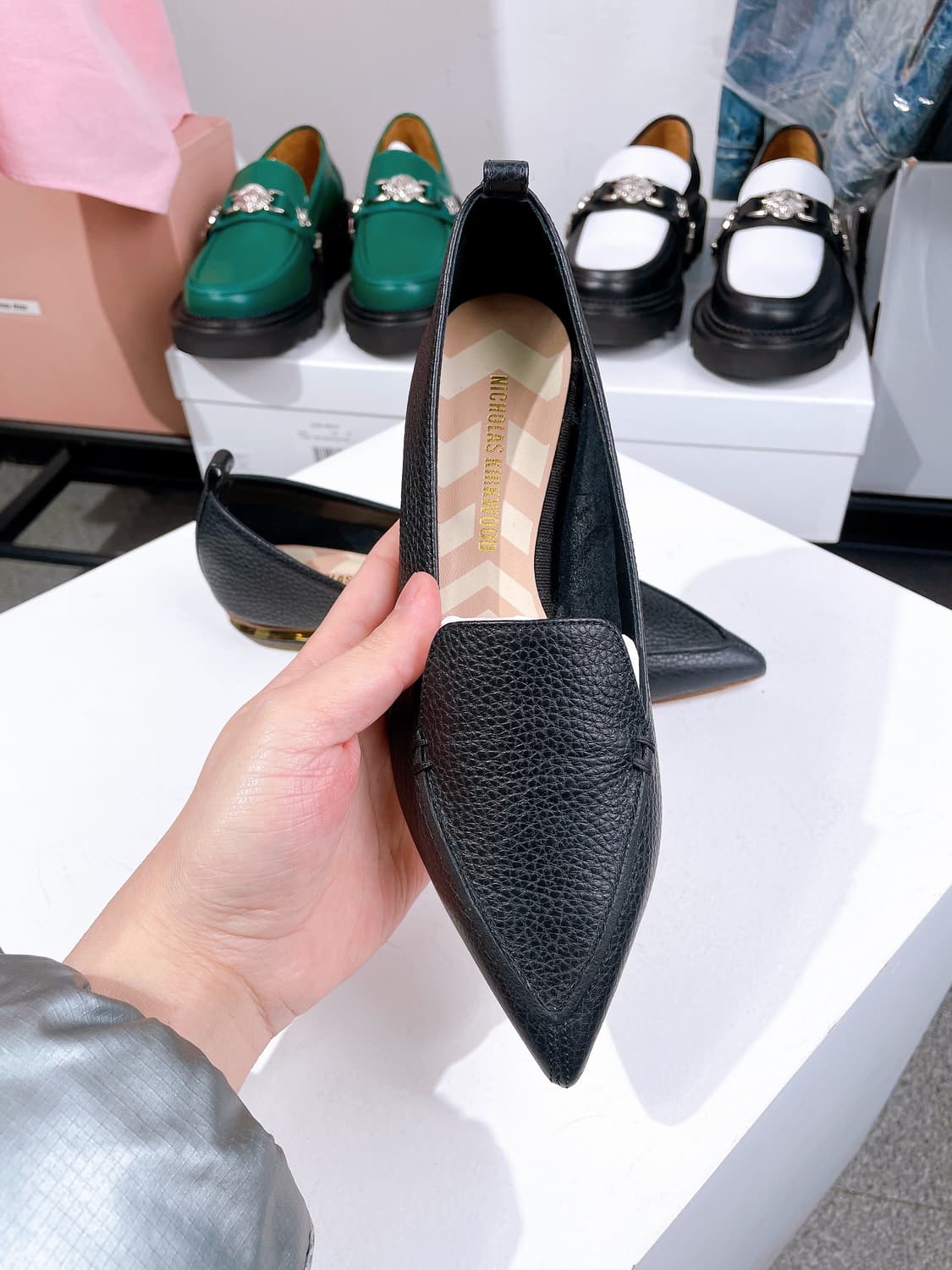 (정품/새상품) 니콜라스 커크우드 여성 블랙 BEYA 로퍼 상품이미지2