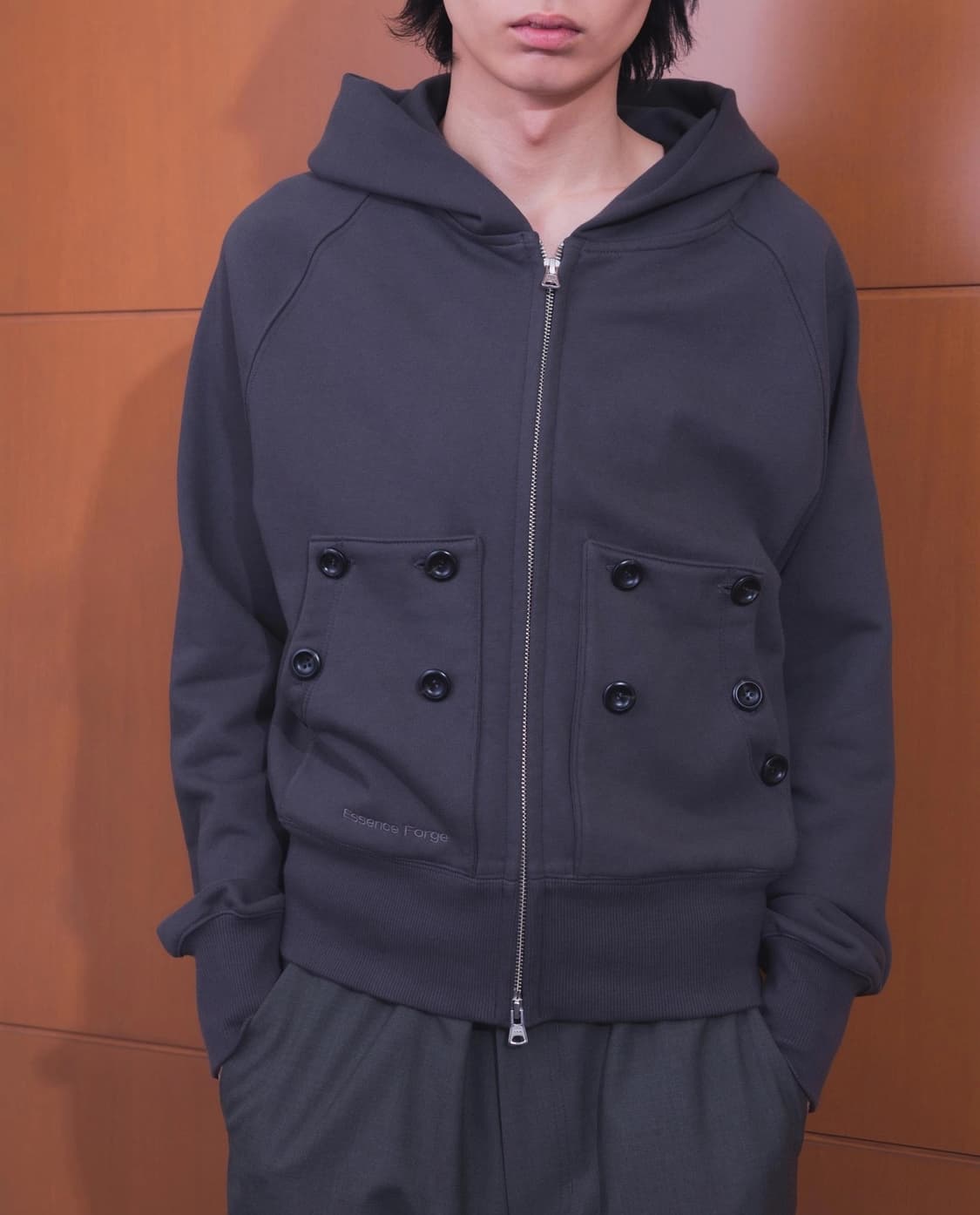 에센스포지 BUTTONED POCKET ZIP-UP HOODIE 상품이미지1