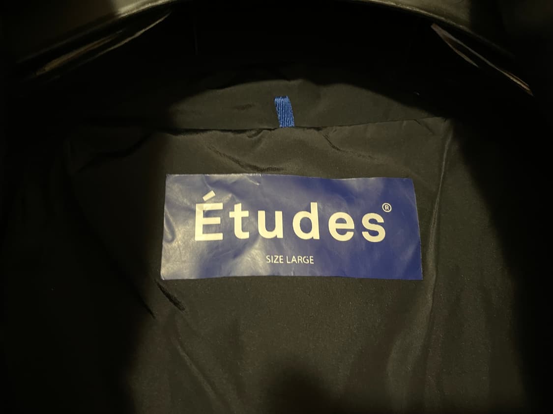 에뛰드(ETUDES) 덕다운 패딩 블랙 L 사이즈 판매합니다 상품이미지4
