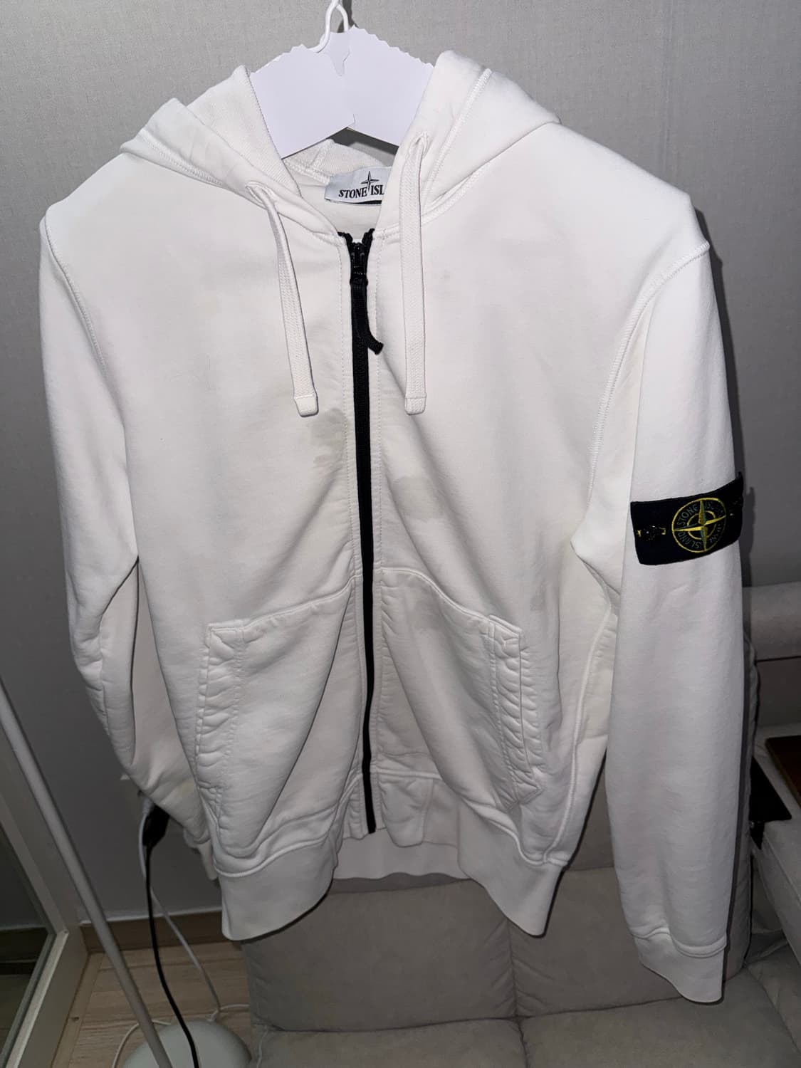 (크림 정품) 스톤아일랜드 화이트 후드집업 S 상품이미지1