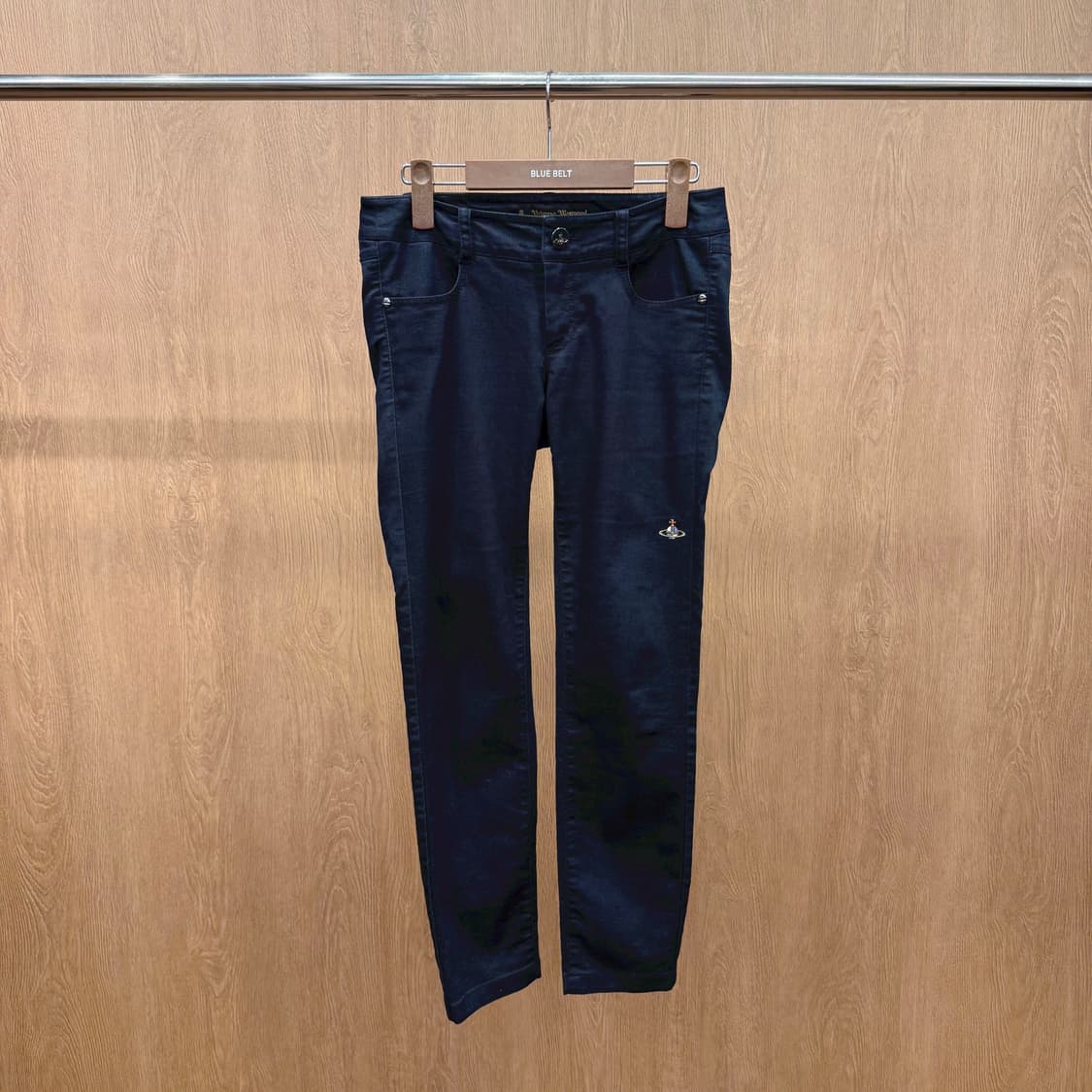 비비안 웨스트우드 자수 로고 디테일 스키니 팬츠 스트레치 블랙 상품이미지2