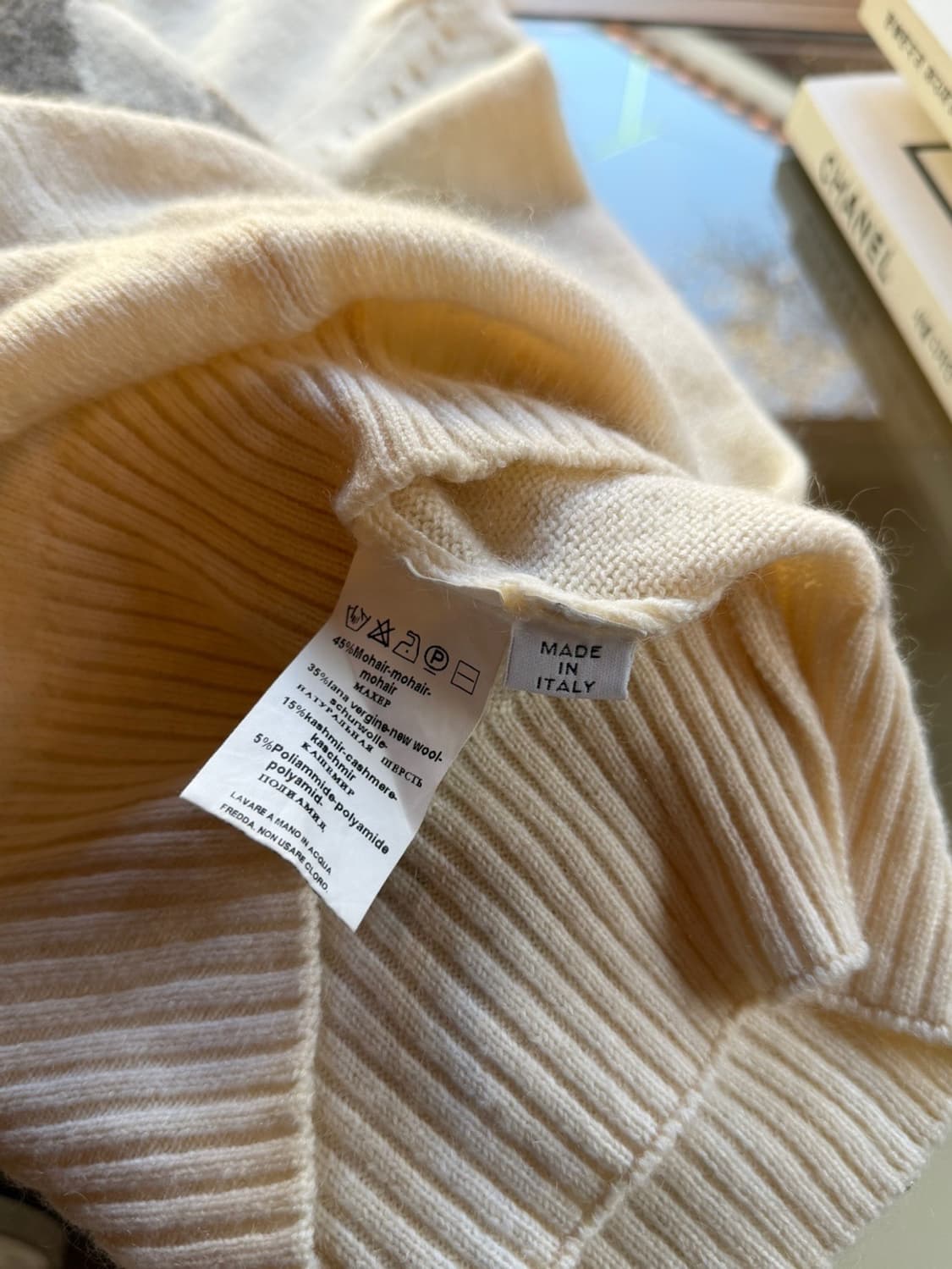 꼬르띠지아니 짚업 니트 100 상품이미지9