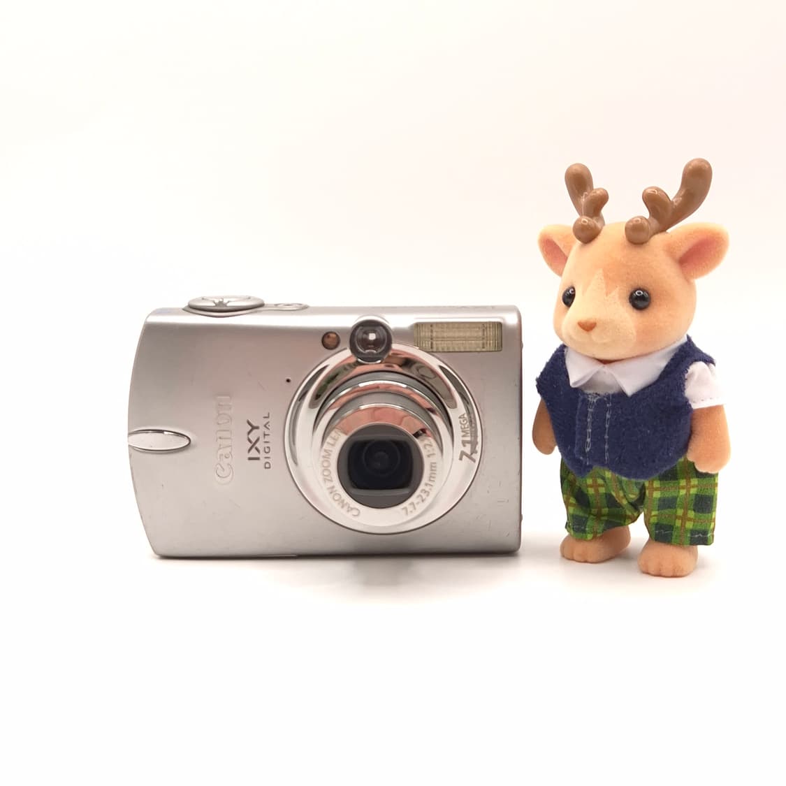 📸 캐논 익시 600( IXUS 700) 💕
👉 클래식 CCD 감성 상품이미지1