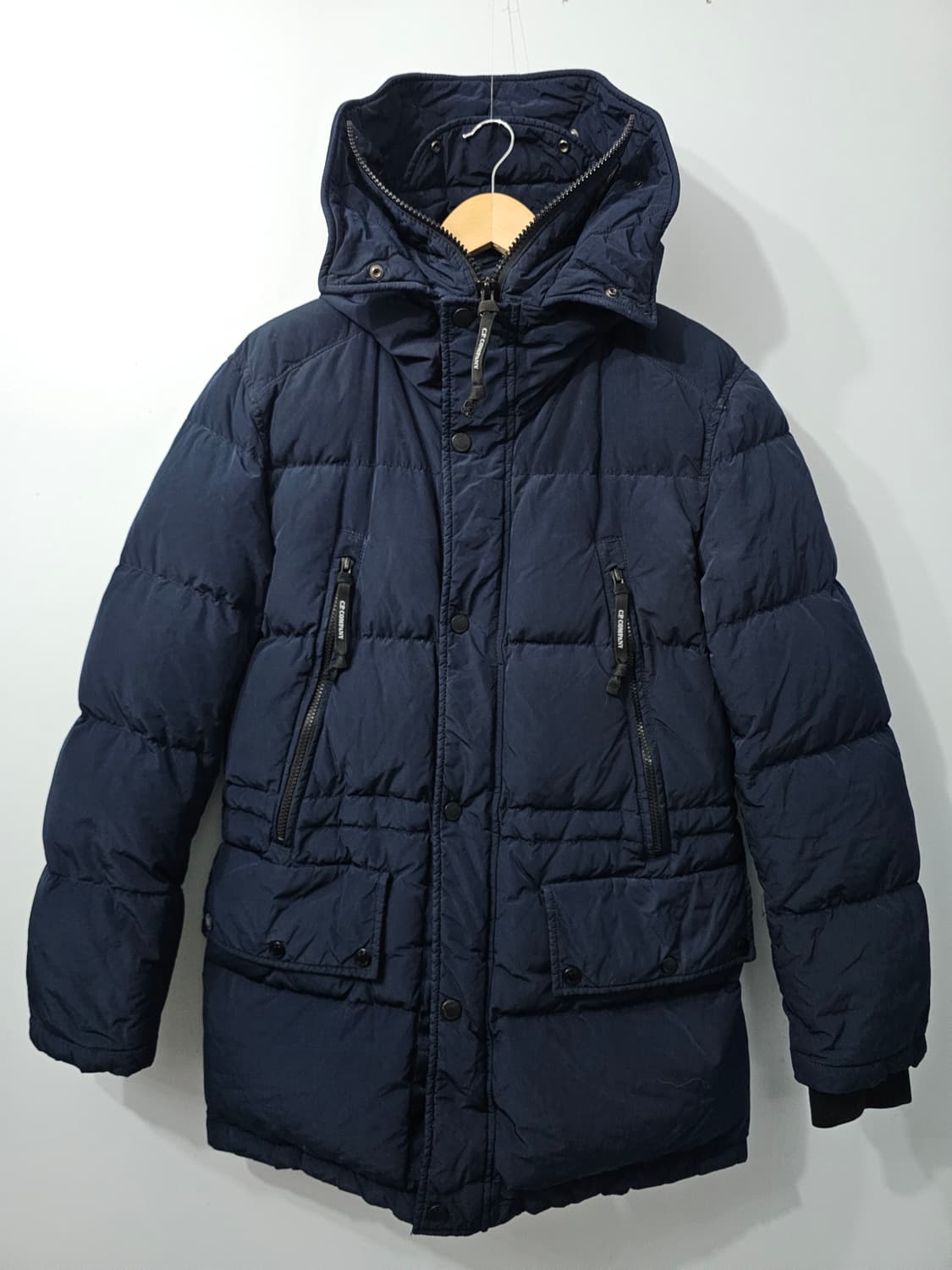 CP 컴퍼니 노르지 고글 후드 패딩 105 상품이미지1