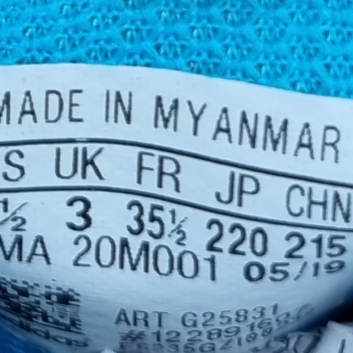 새상품 아디다스 프레데터 19.4 아동 풋살화 220 상품이미지6