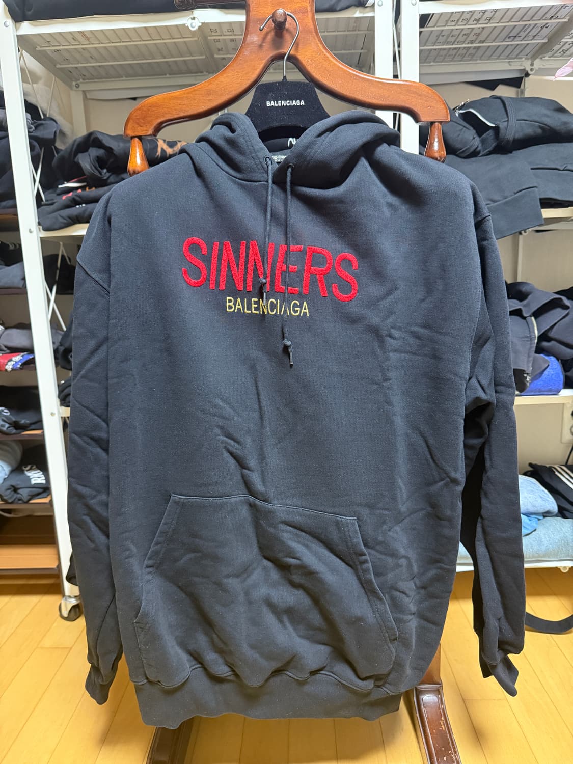 발렌시아나 sinners 후드티 상품이미지1