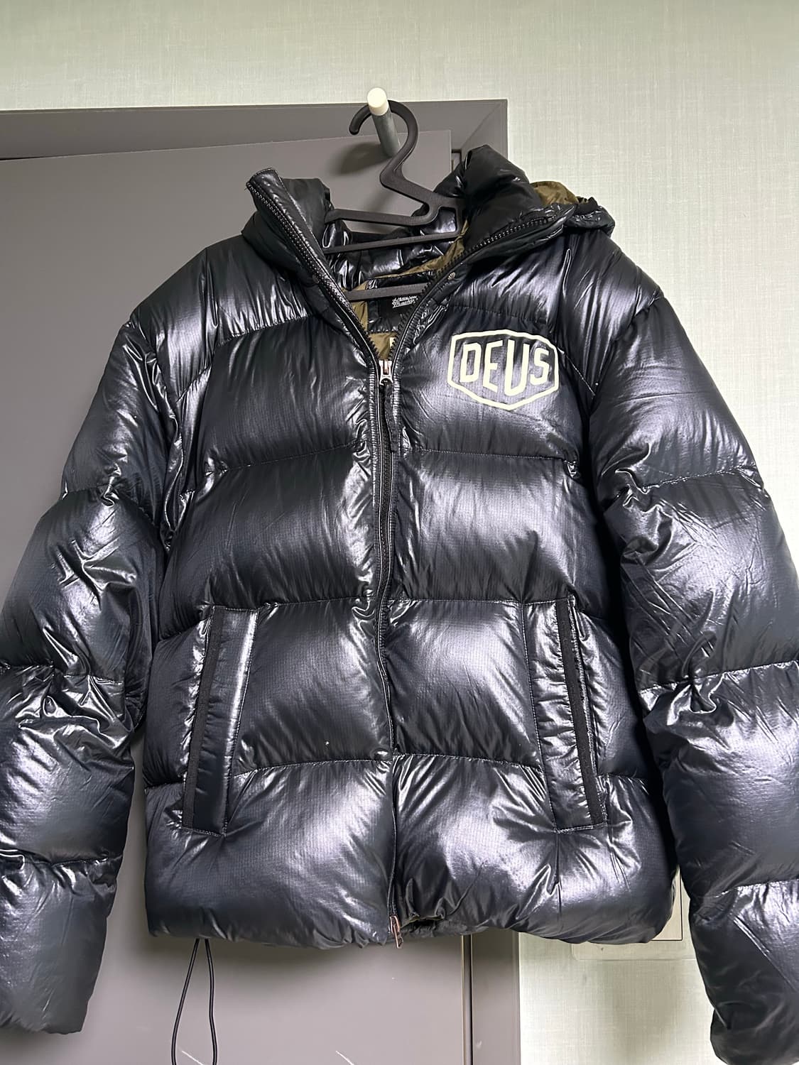 Deus 정품 패딩 상품이미지1