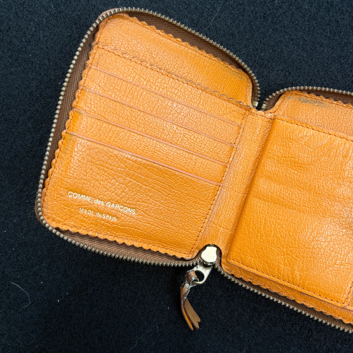 Comme des Garçons 지퍼 월렛 (Brown) 상품이미지3
