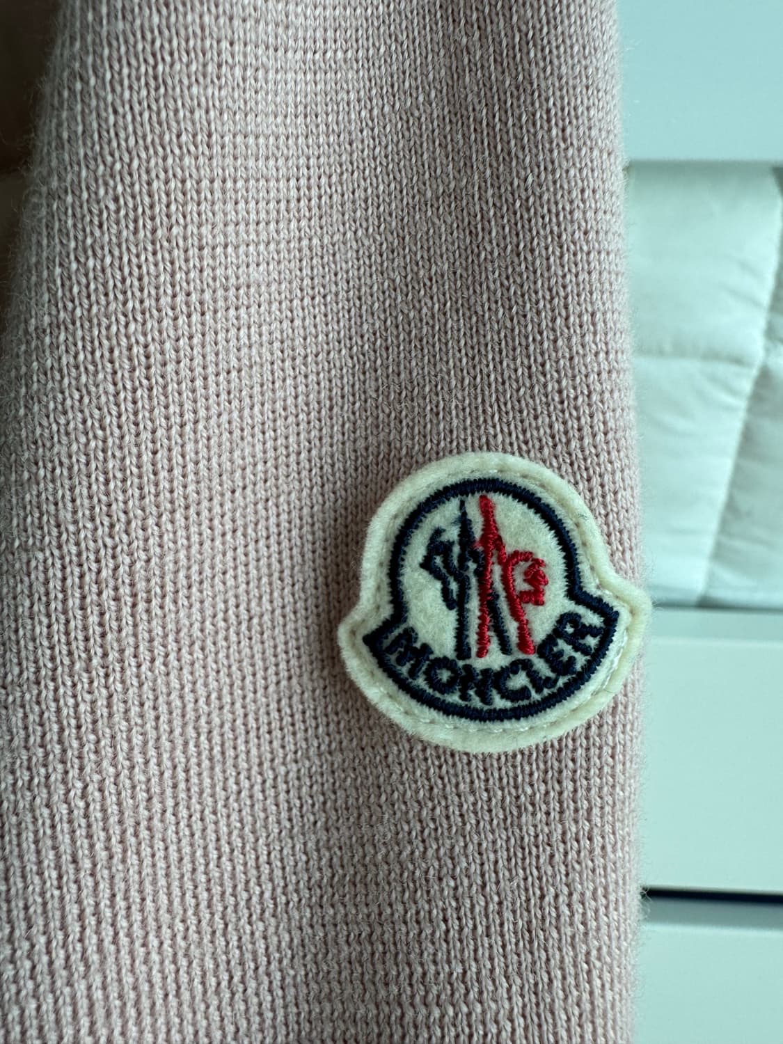 정품 몽클레어 핑크 니트패딩 가디건 상품이미지3