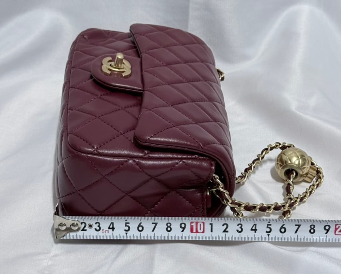 샤넬 클래식 뉴미니 골든볼 플랩백 상품이미지9