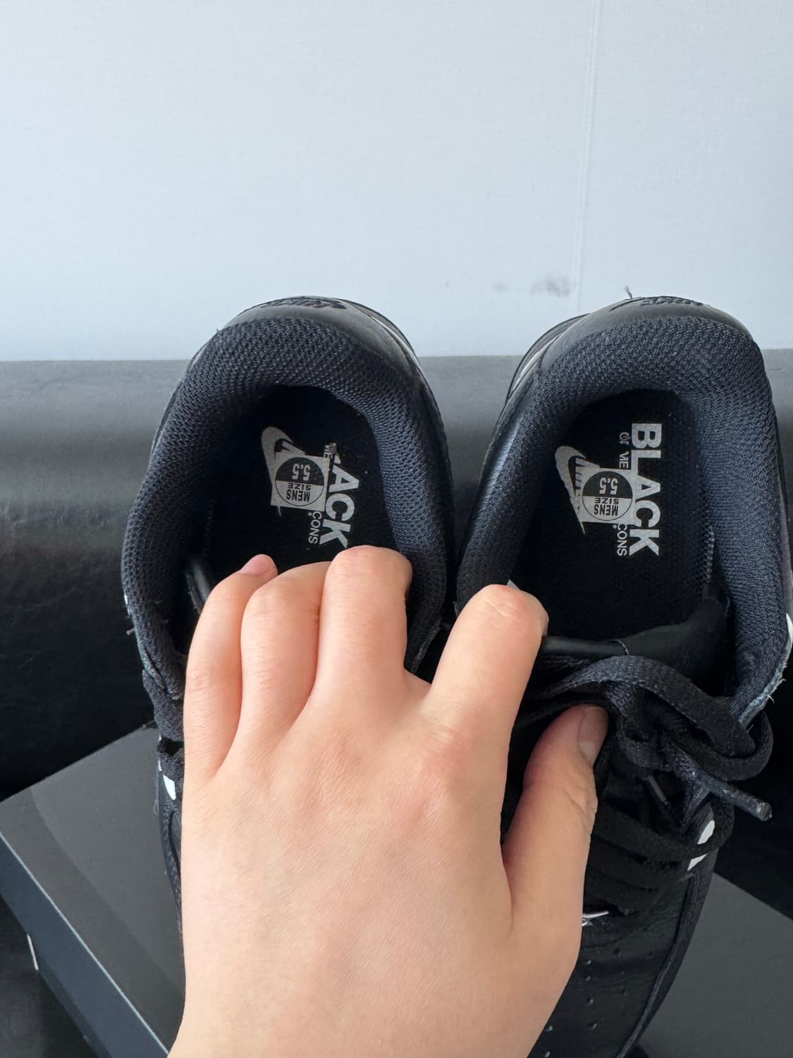 꼼데가르송 블랙 X 나이키 에어포스 1 로우 레트로 (us5.5 240) 상품이미지4