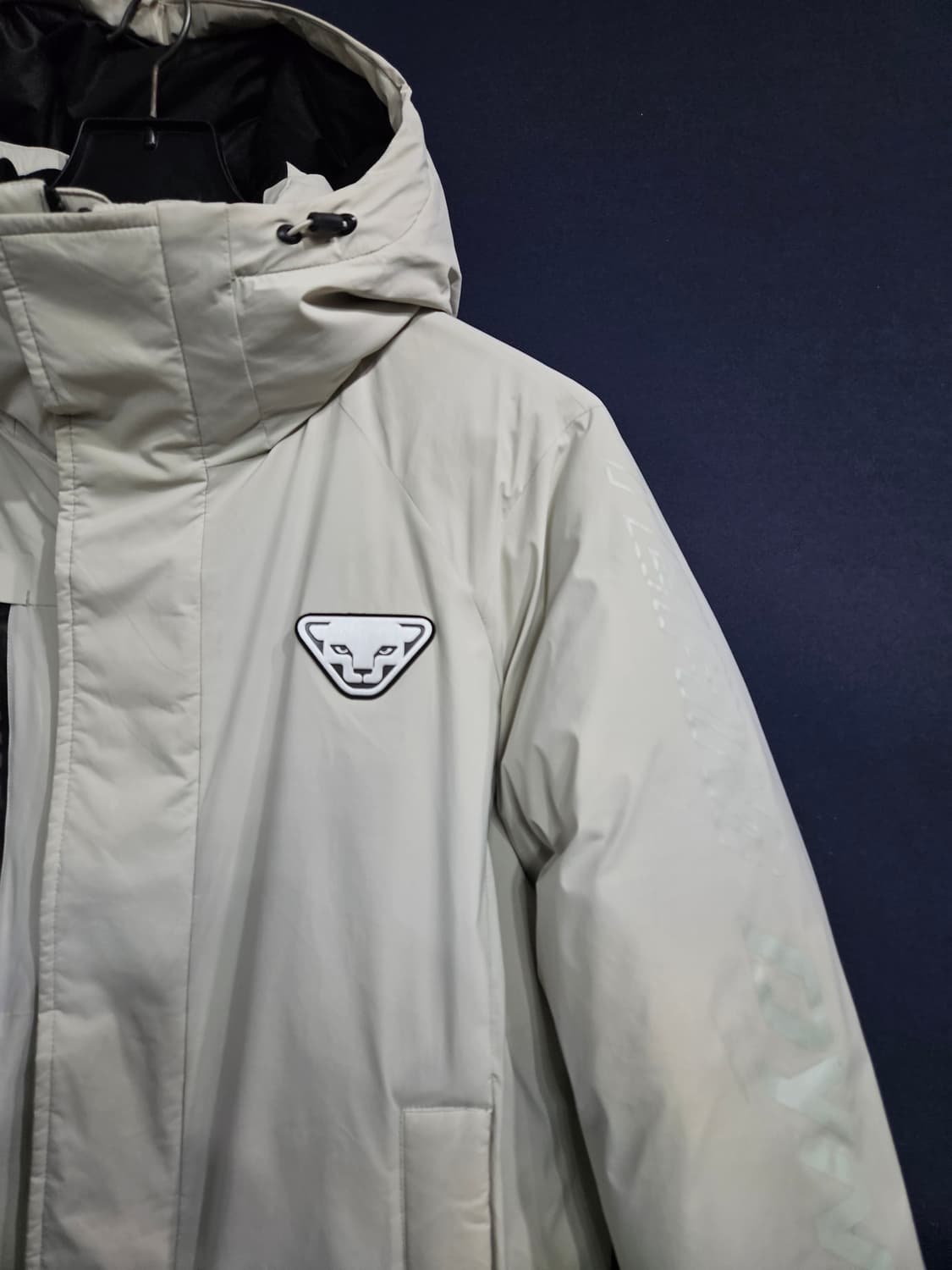 다이나핏 아이보리컬러 남성 100 덕다운 하프패딩  상품이미지4