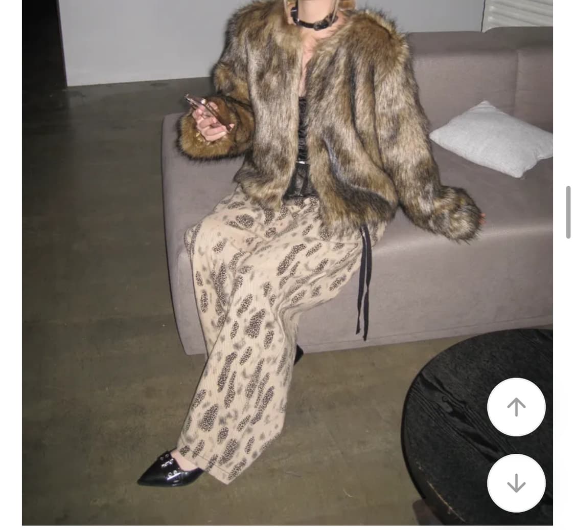 블랙브라운 세미크롭 퍼 자켓 상품이미지2