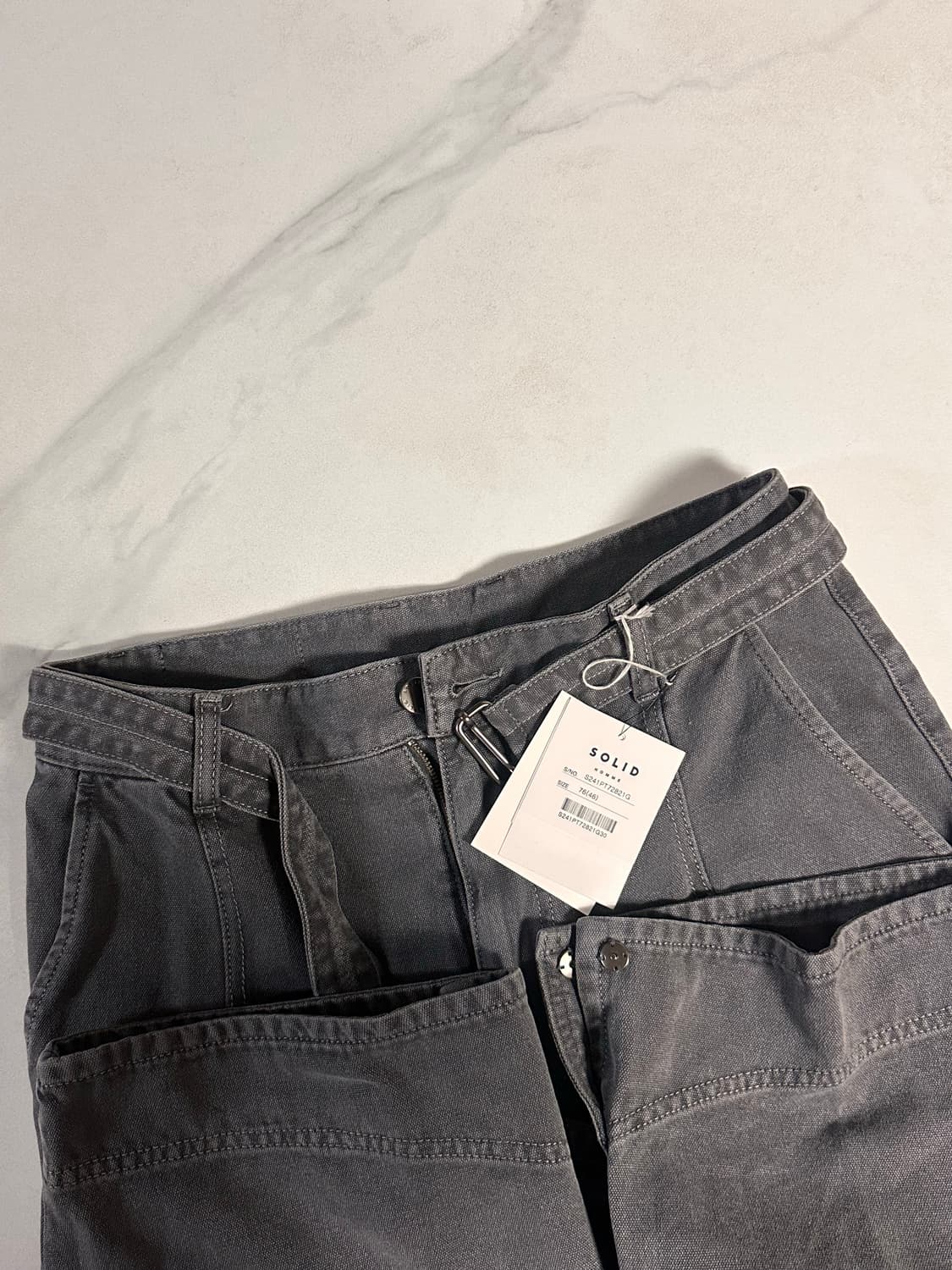솔리드옴므 solid homme 그레이 벨티드 트라우저 상품이미지3