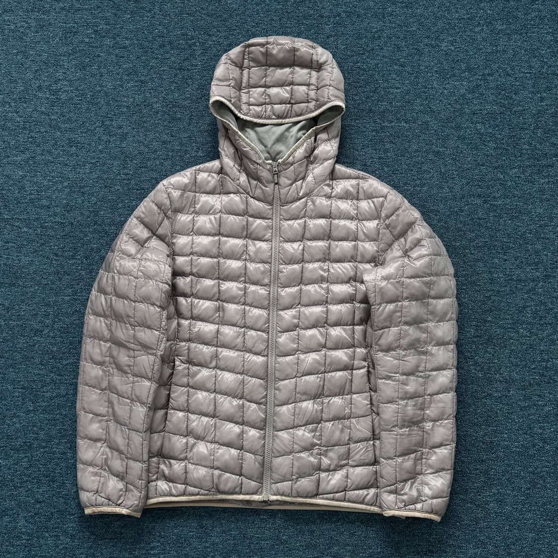 유니클로 경량패딩 L 상품이미지1