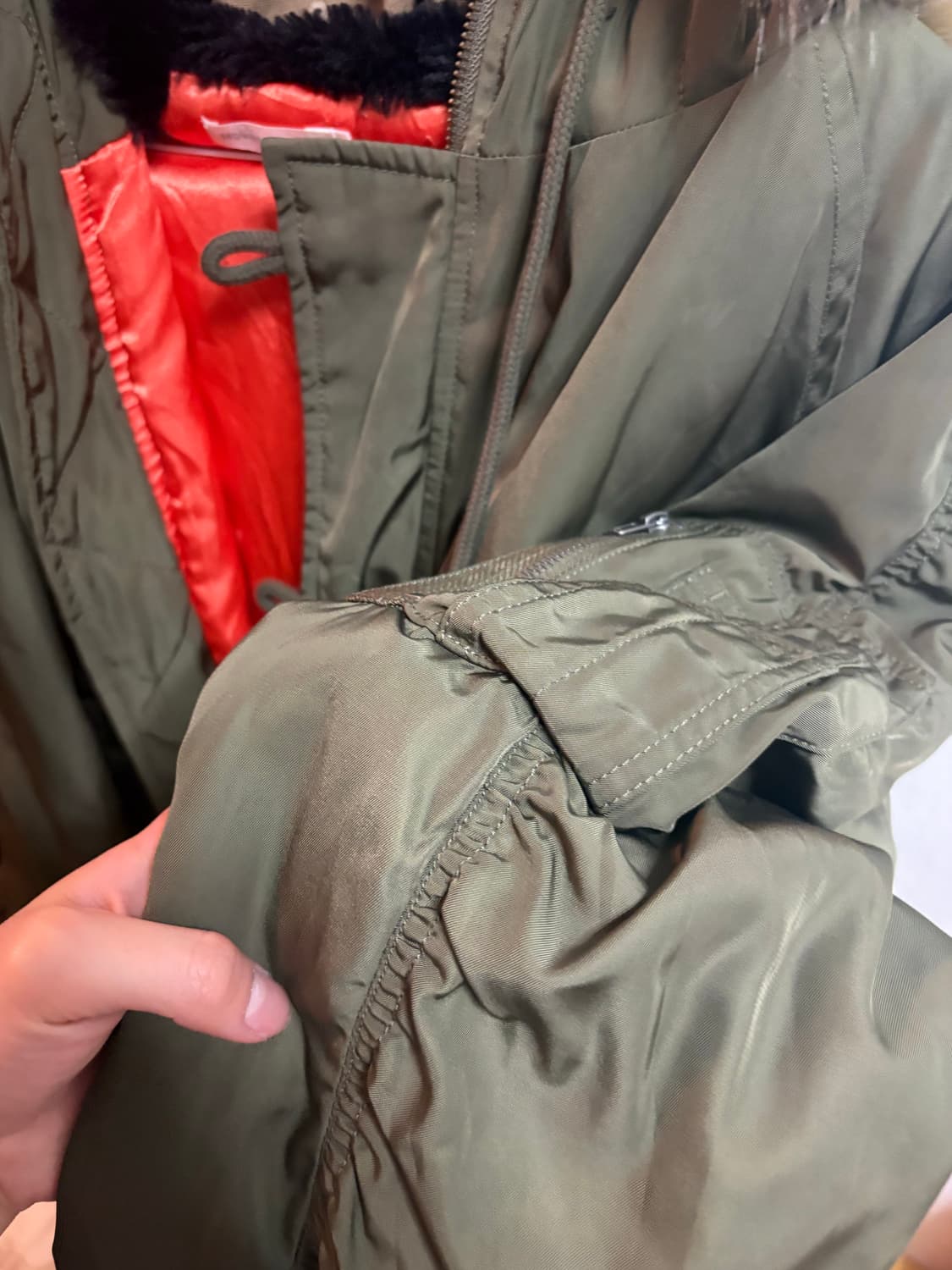 로우니 스탠다드 퍼 후드 항공 점퍼 카키 F 상품이미지4