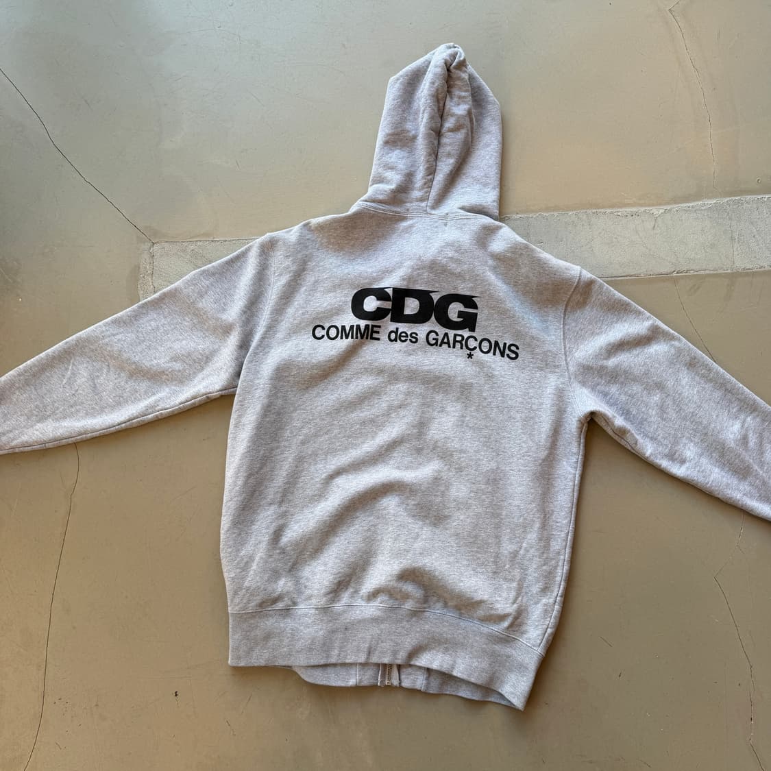 CDG 로고 후드 집업 상품이미지3