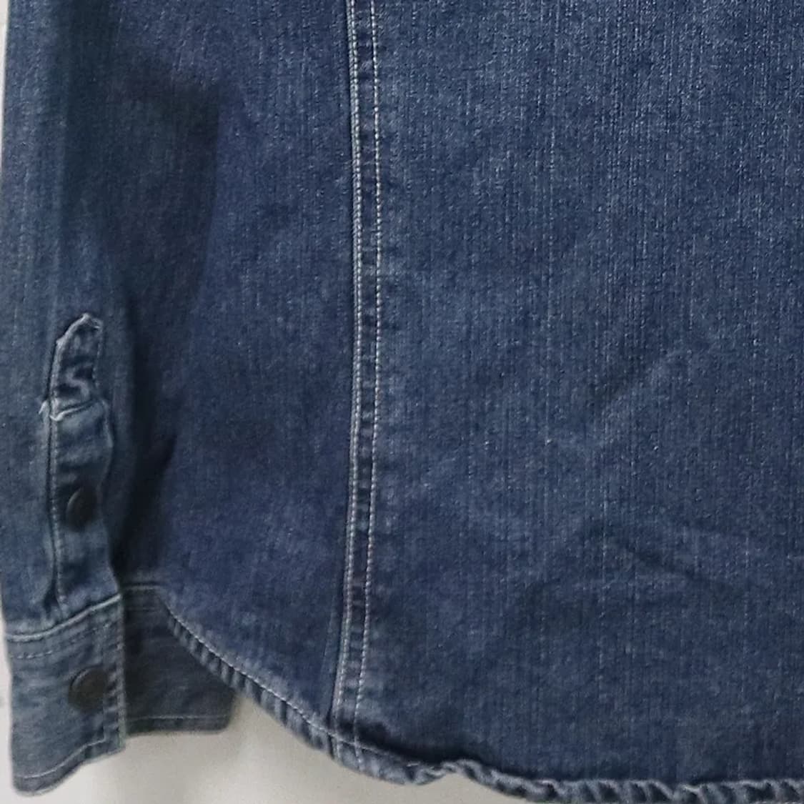 인 더 애틱  워싱 데님 셔츠 61934 상품이미지5