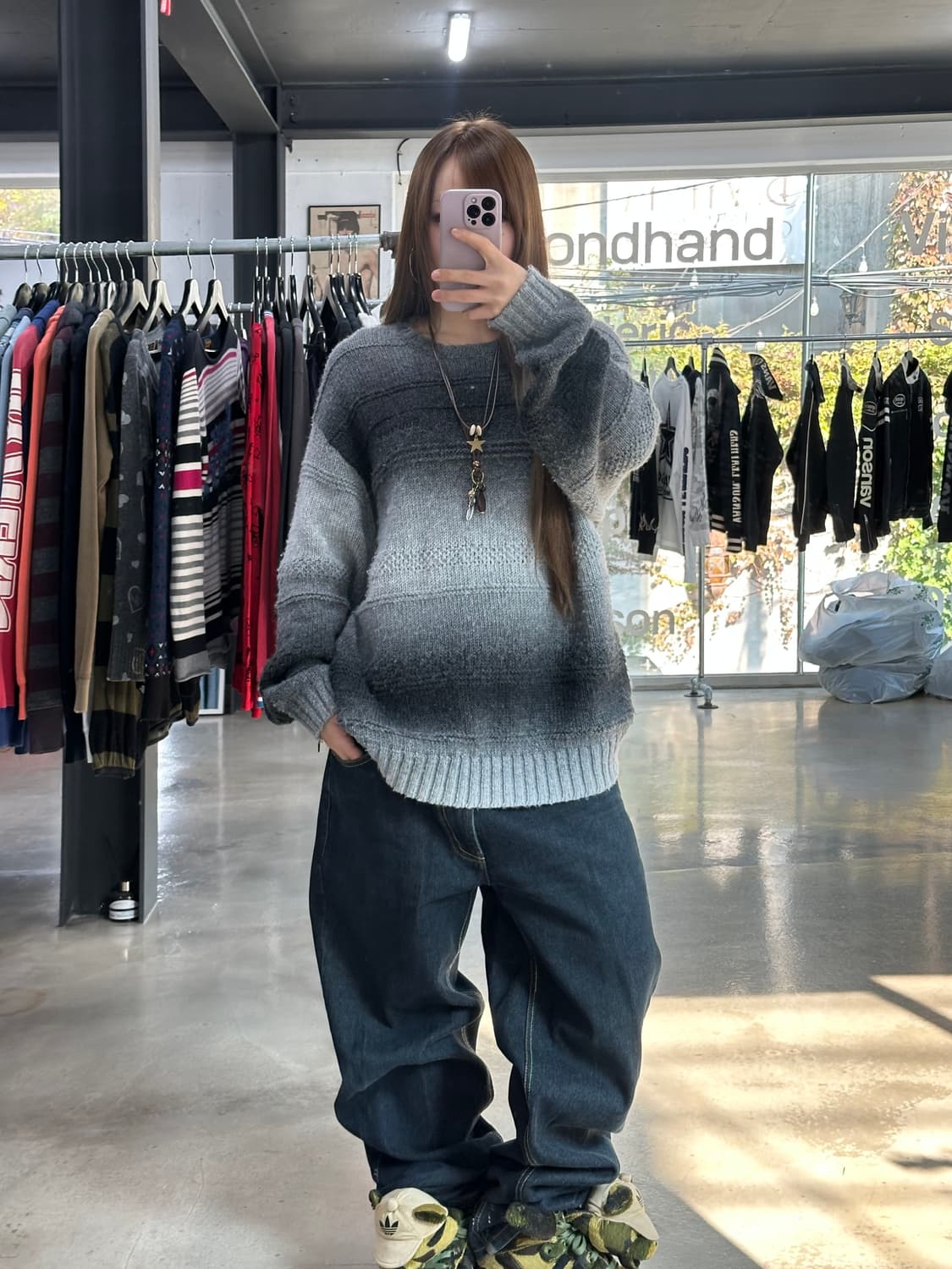 슈프림 22AW 그라디언트 스트라이프 스웨터 상품이미지2