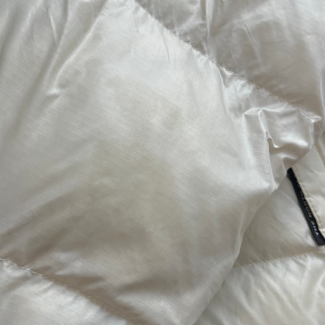 노스페이스 eco 에코 눕시 푸퍼 패딩 크림 화이트 상품이미지6