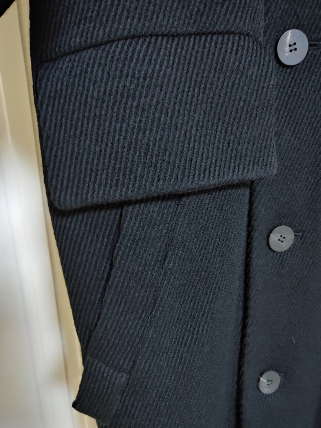 우영미 21fw 트윌 턴업 로브 코트 팝니다 상품이미지6