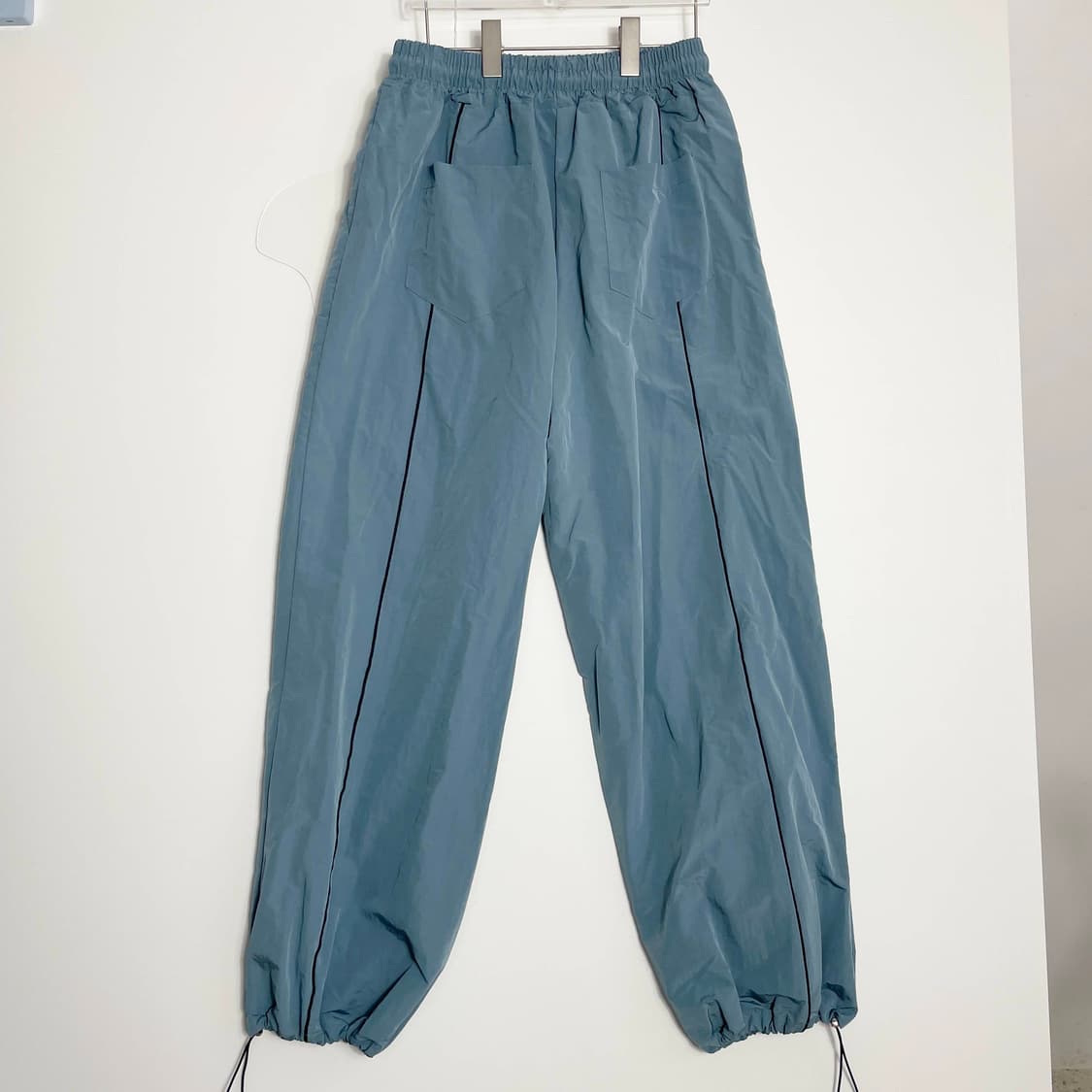 A2 1993스튜디오(1993STUDIO) 빈티지 파이핑 팬츠 블루 팬츠 상품이미지3