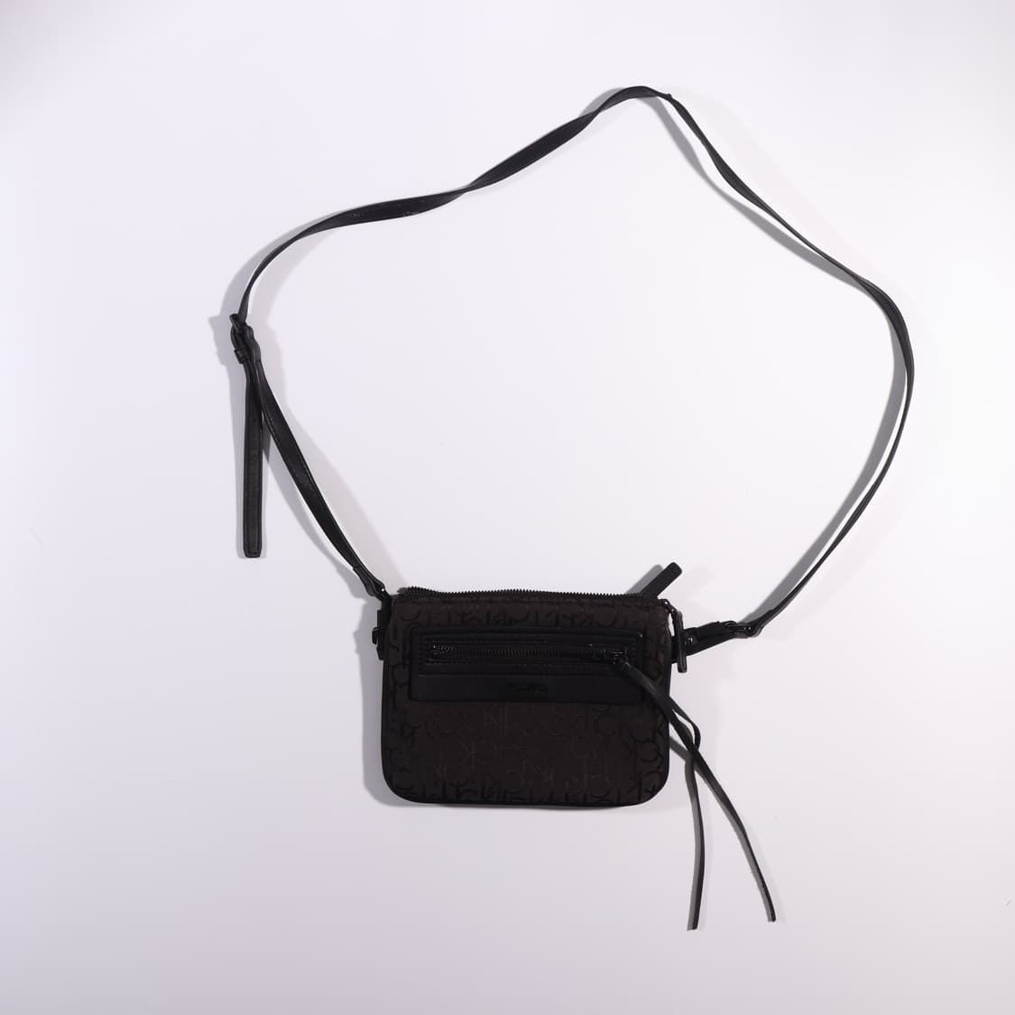 캘빈클라인 미니 크로스백 B358 상품이미지1