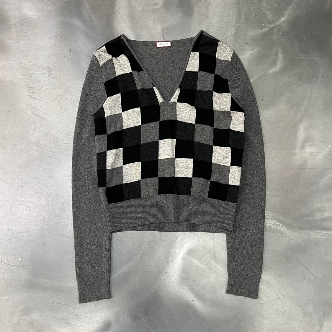  막스앤코 패턴 브이넥 니트 y15236 상품이미지1