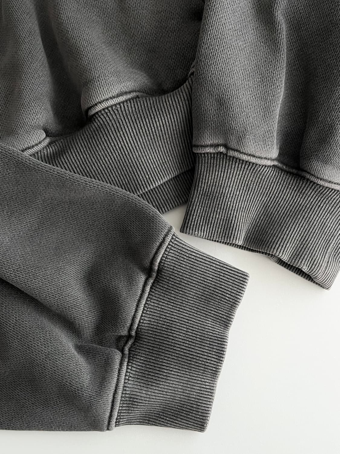 2) 인세인개러지 패디드 숄더 후드 차콜 상품이미지6