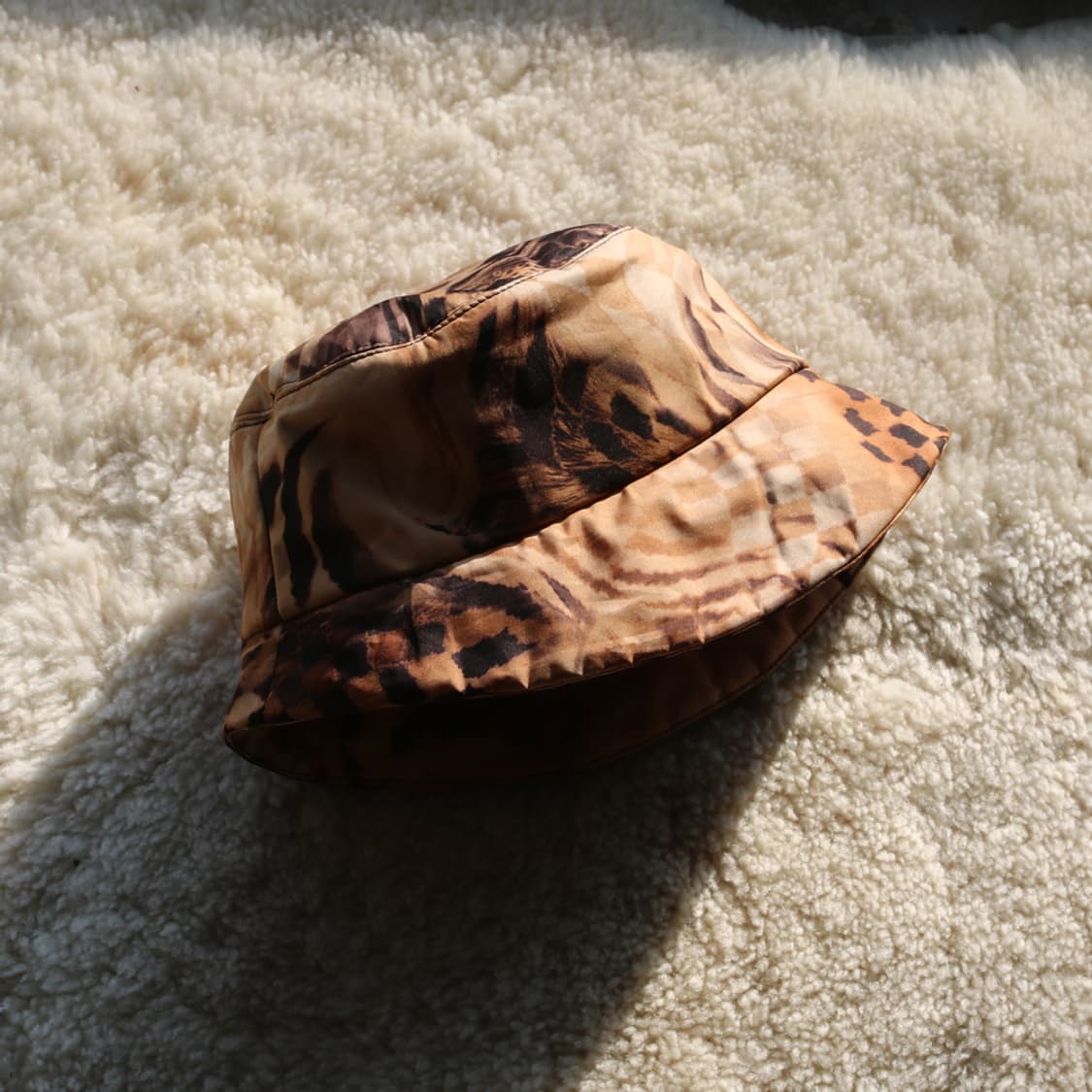 (착용컷) DOLCEVITA 패턴 버킷햇 상품이미지1