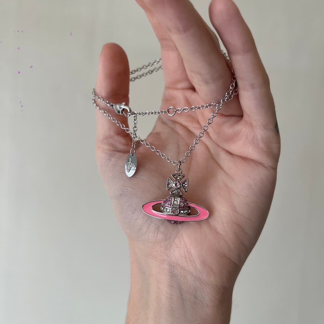 비비안웨스트우드 크리스털 장식 오브 펜던트 네크리스  상품이미지2