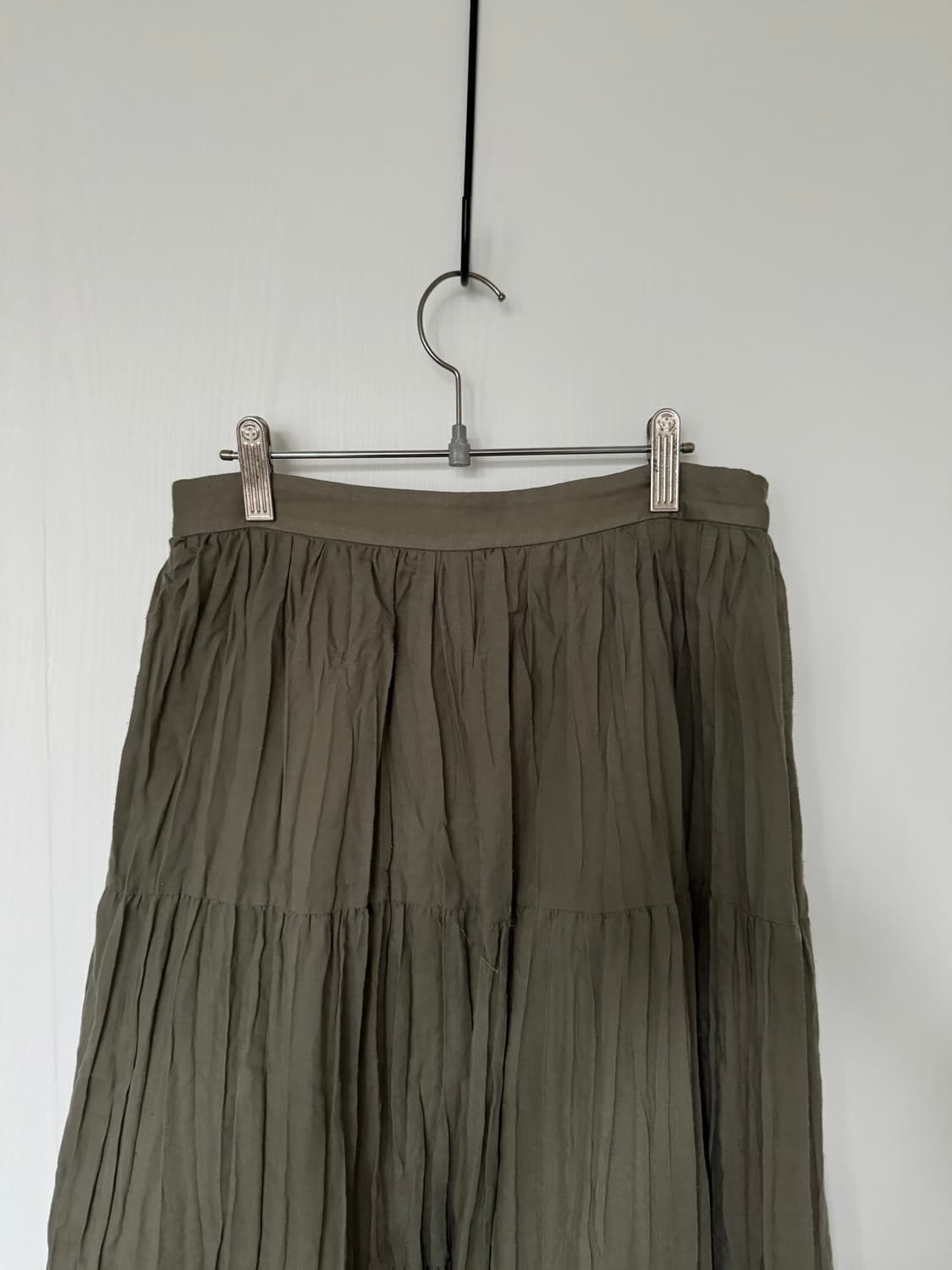 Khaki Tiered Long Skirt 상품이미지2