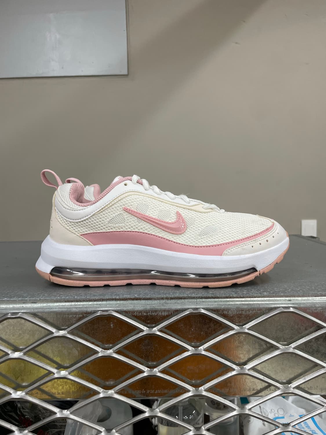 나이키 에어맥스 AP 화이트핑크 240 상품이미지4