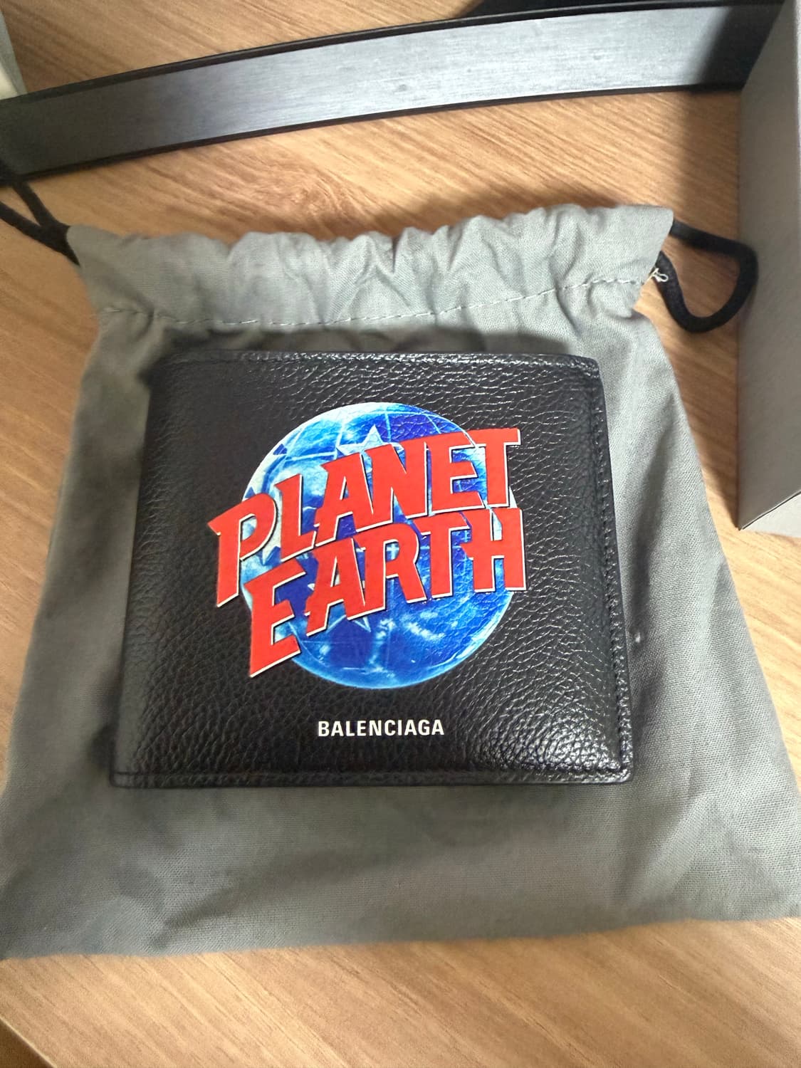 발렌시아가 지갑 상품이미지1