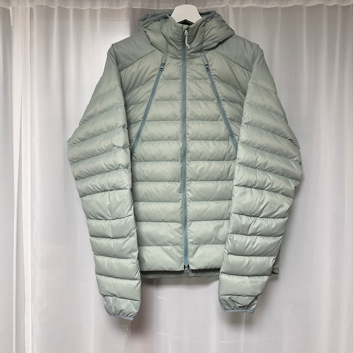 (택만 없는 새상품) 스키즘 인듀싱 경량 패딩 - M 상품이미지4