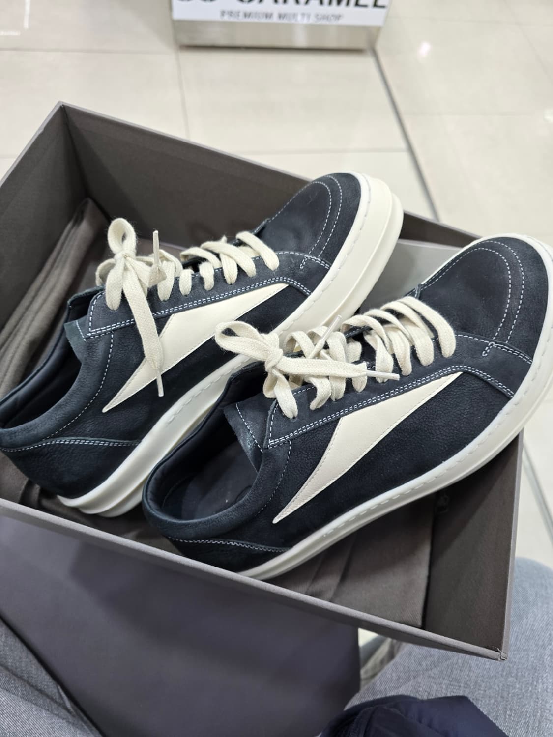 [정품] 릭오웬스 릭반스 남자 스니커즈 41 상품이미지2