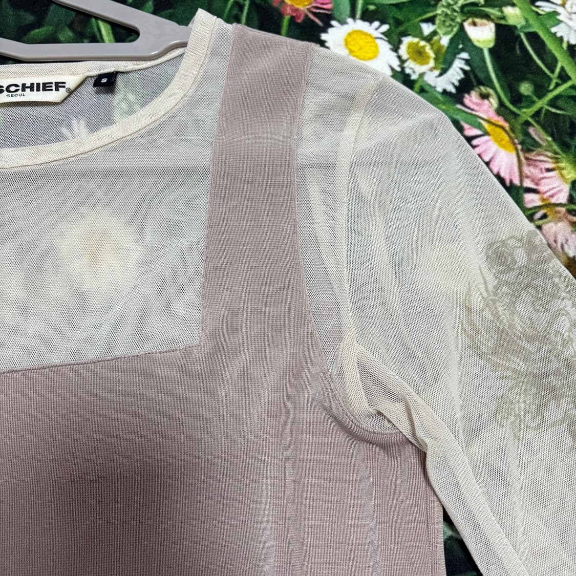 미스치프 메쉬 탑 베이지 상품이미지5
