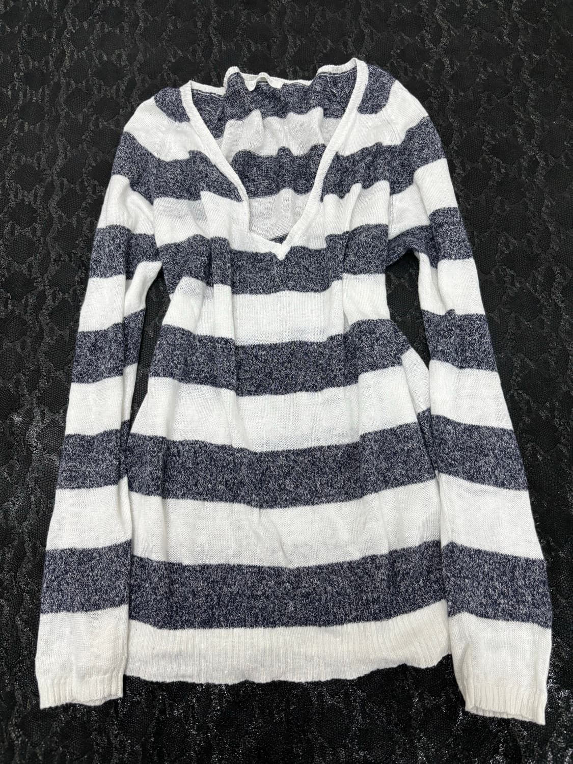 “Vintage”V-Neck Stripe Sleeve 상품이미지4