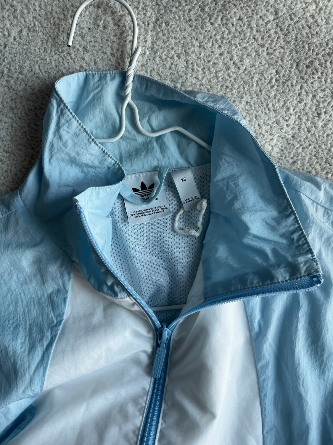 아디다스 크롭 바람막이 상품이미지3