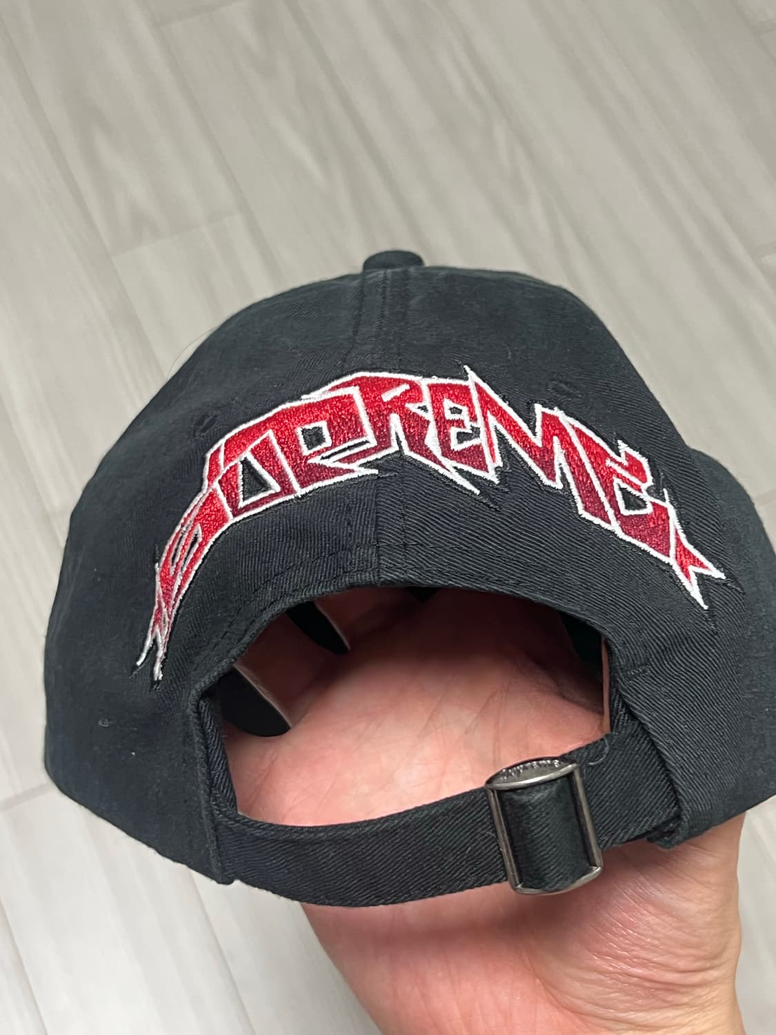 슈프림 두카티 24ss 볼캡 판매합니다. 상품이미지3