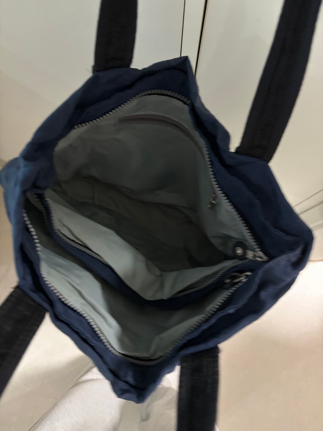 키플링 보부상 숄더백 네이비 상품이미지3