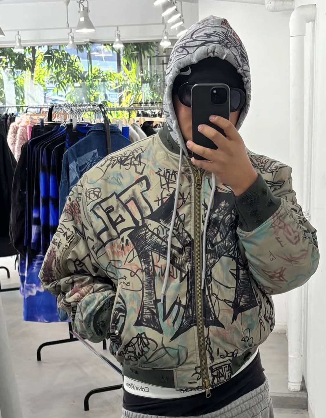 Mowalola graffiti bomber 상품이미지1